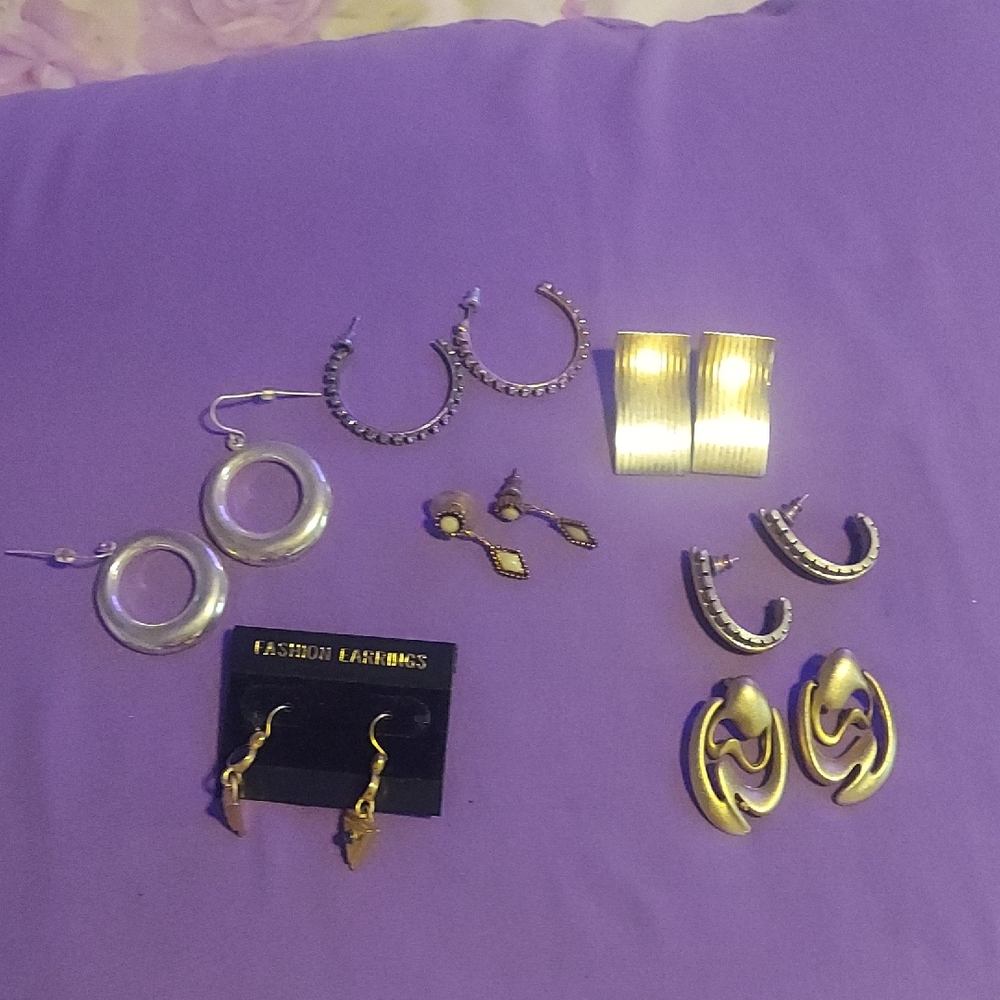6/$10 7 Pcs For $6 Set Of Elegant Silver and Gold Earring Set (8)